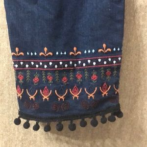 Denim Skinny Leg Capri Jeans Plus